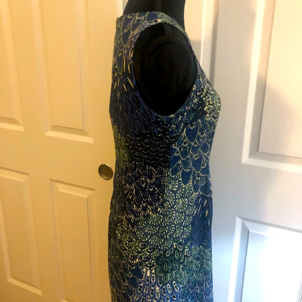 Gently worn, brand is Connected short dress size 10P - Picture 2 of 4
